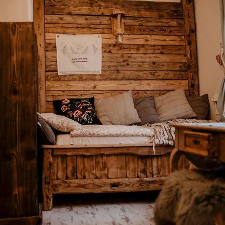 Zapiecek Drewniana Rustykalna Babci Ludwiki *